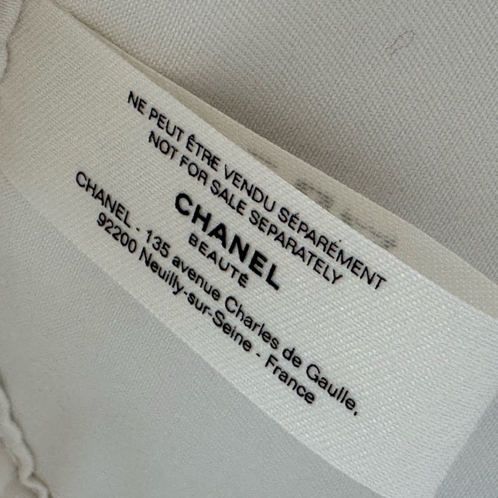 Chanel Beauty make up bag - Picture 3 of 11